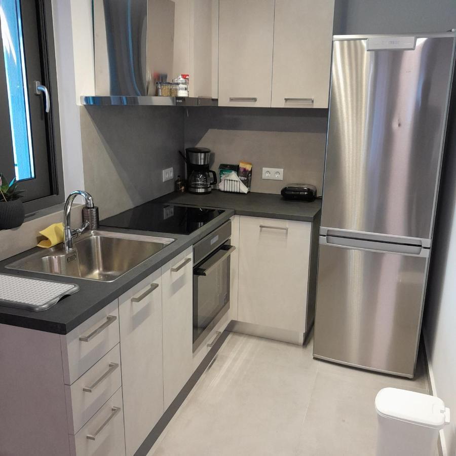 Appartamento Brand New Flat Near De Bosset Bridge, Argostoli Esterno foto