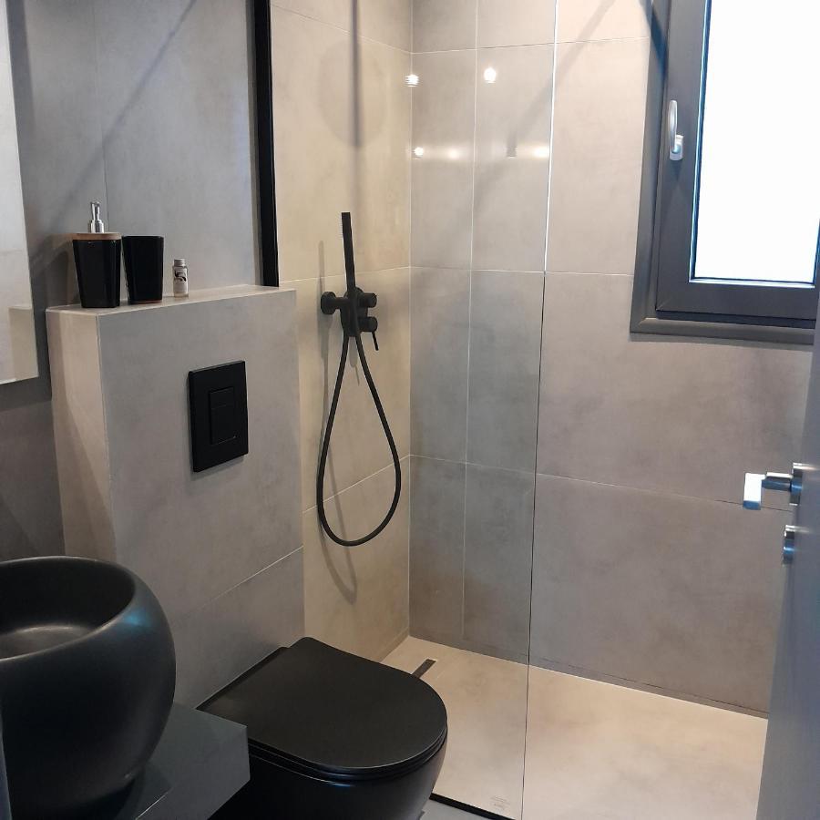 Appartamento Brand New Flat Near De Bosset Bridge, Argostoli Esterno foto